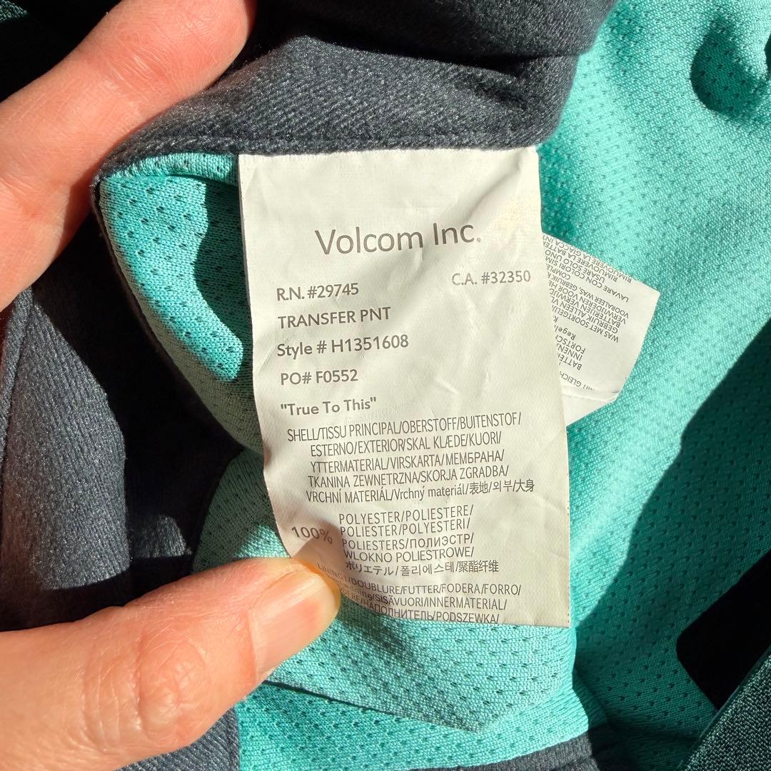 VOLCOM スノーボードパンツ　ウェア