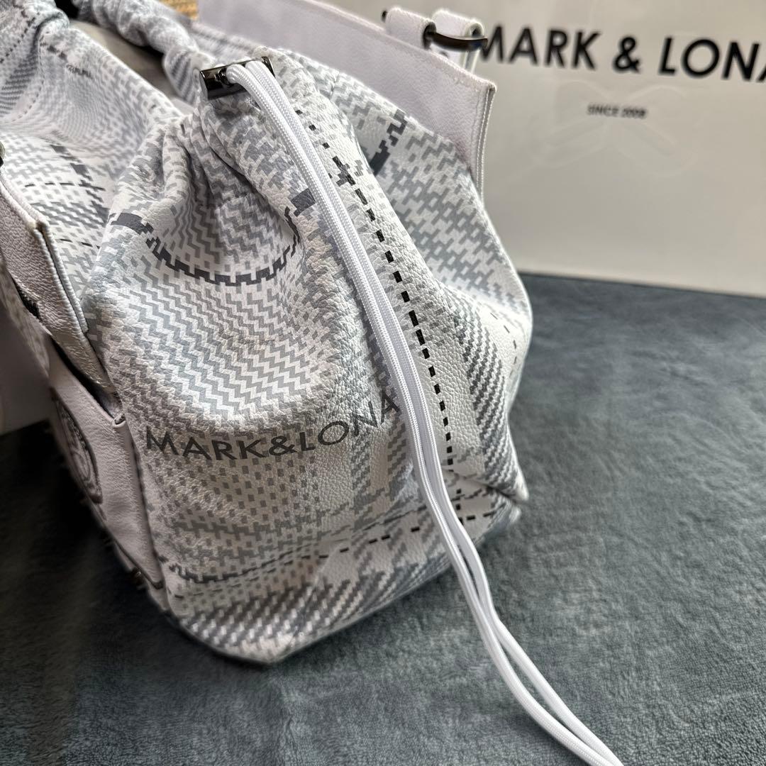 (美品)MARK&LONAマークアンドロナ 2024モデル カートバッグ 完売品