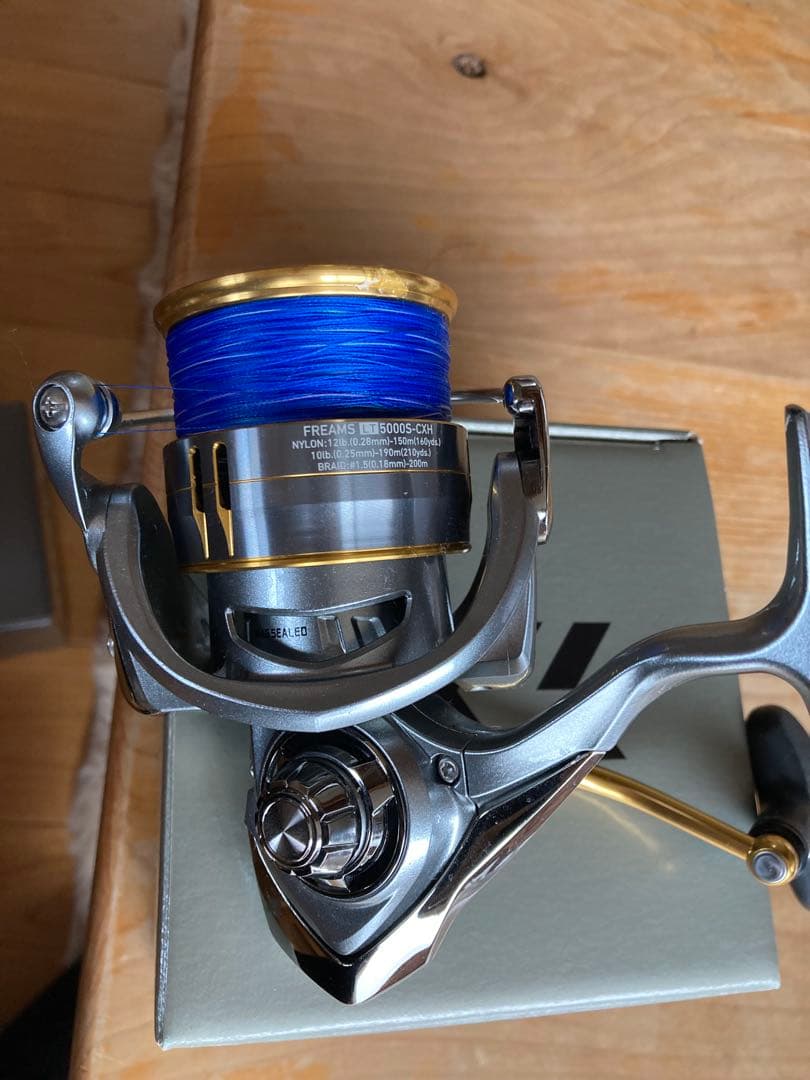 DAIWA FREAMS LT5000S-CXH スピニングリール