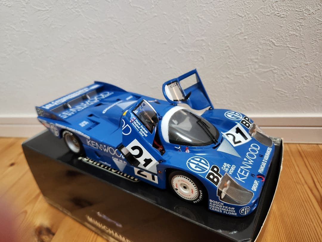 【ミニチャンプス】1/18KENWOOD ポルシェ956