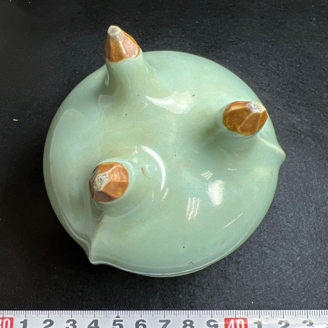 時代　銀火屋青磁香炉　縁外寸約9.5㎝　東Y8-0106①トヒサエ