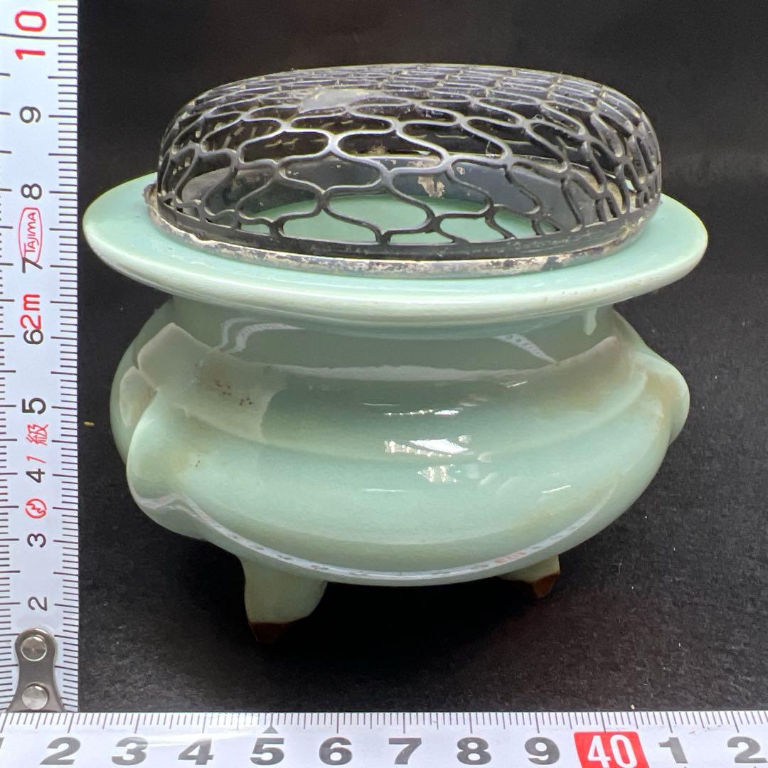 時代　銀火屋青磁香炉　縁外寸約9.5㎝　東Y8-0106①トヒサエ