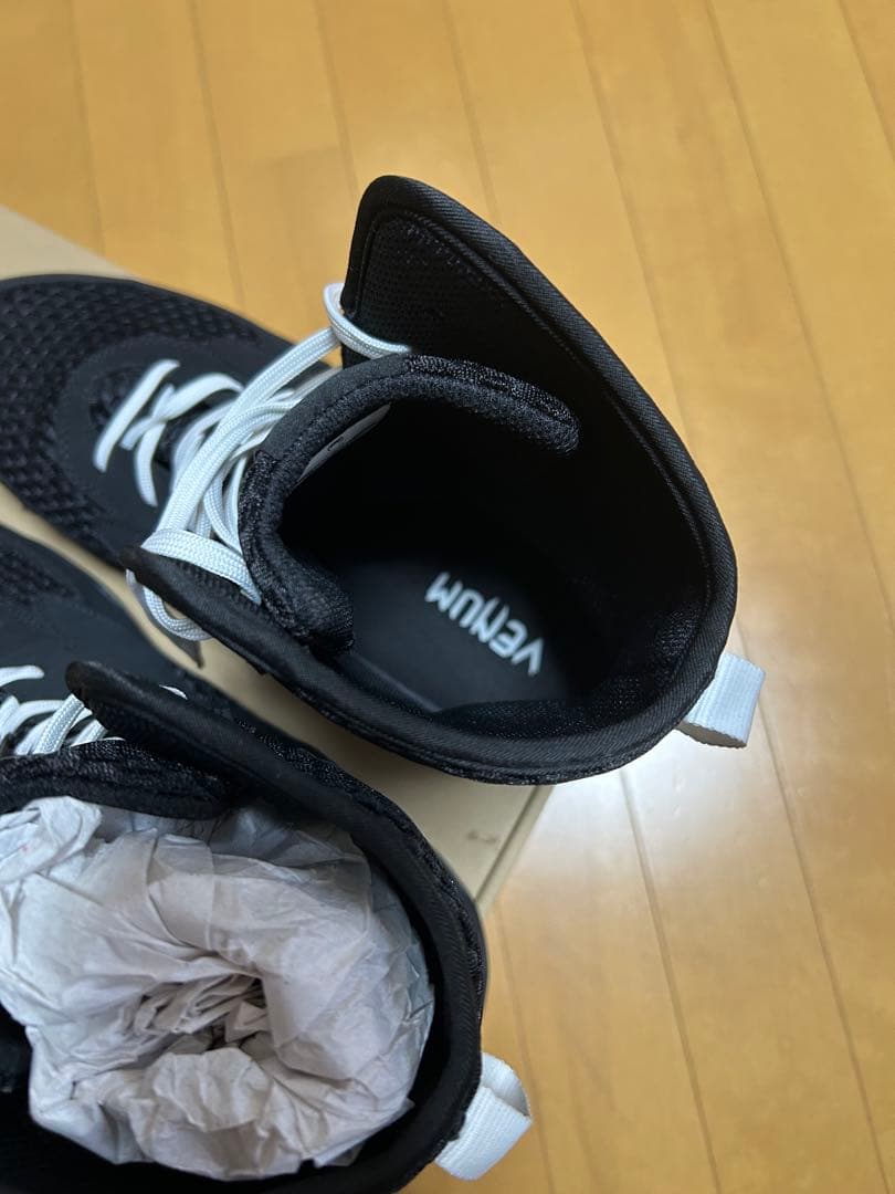 VENUM ボクシングシューズ 新古品