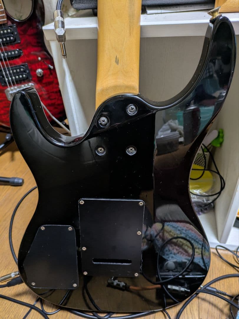 ARIAPROII黒いMAGシリーズ♫ストラトタイプエレキギター♫