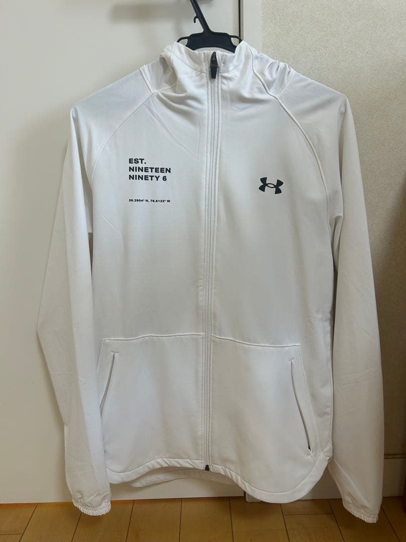 Under Armour ウィンドブレーカー 裏起毛ホワイト