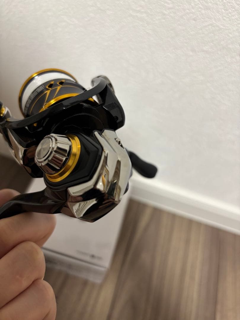 CALDIA FC LT2000S スピニングリール