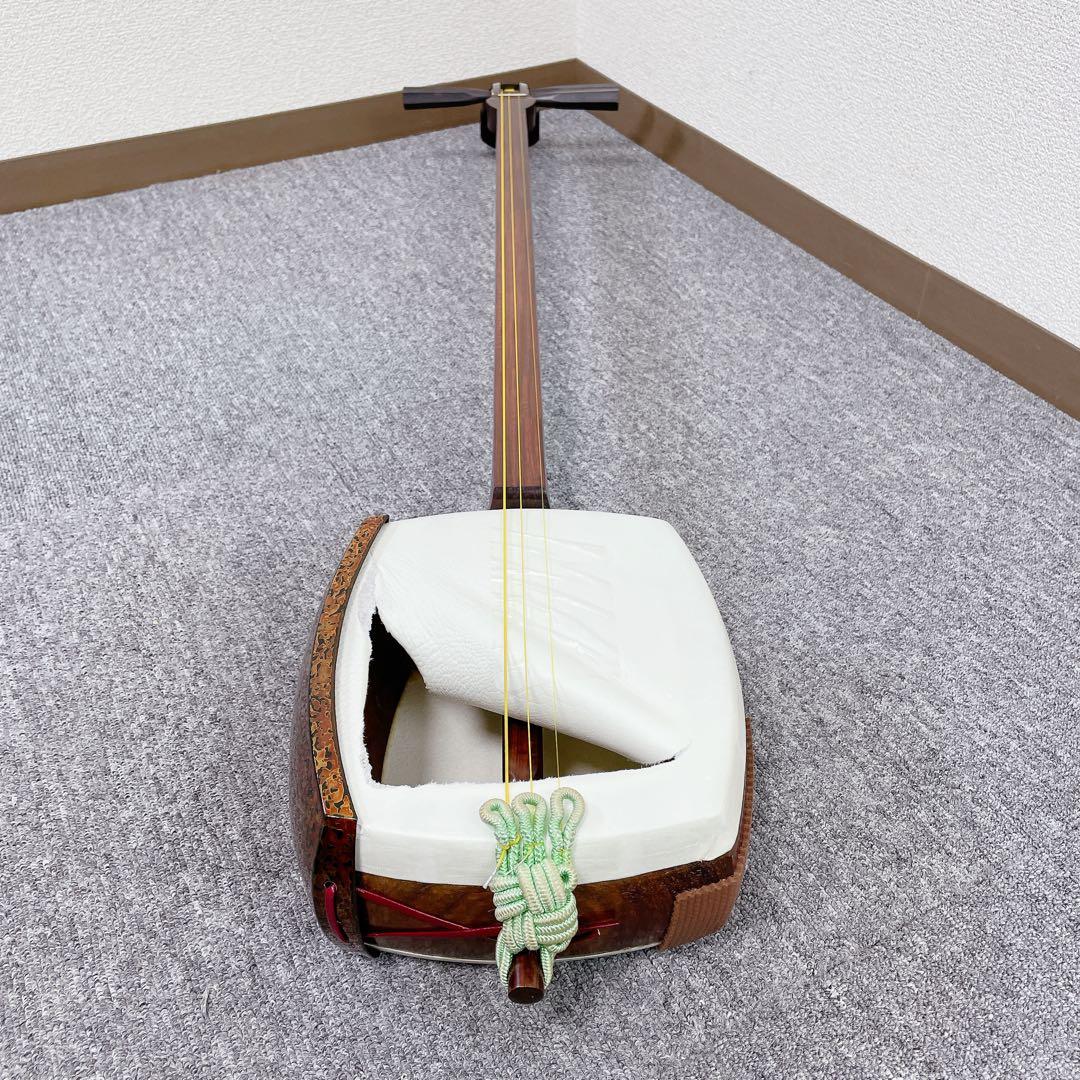 三味線 紅木 中棹 綾杉彫り 東さわり 一本溝 和楽器