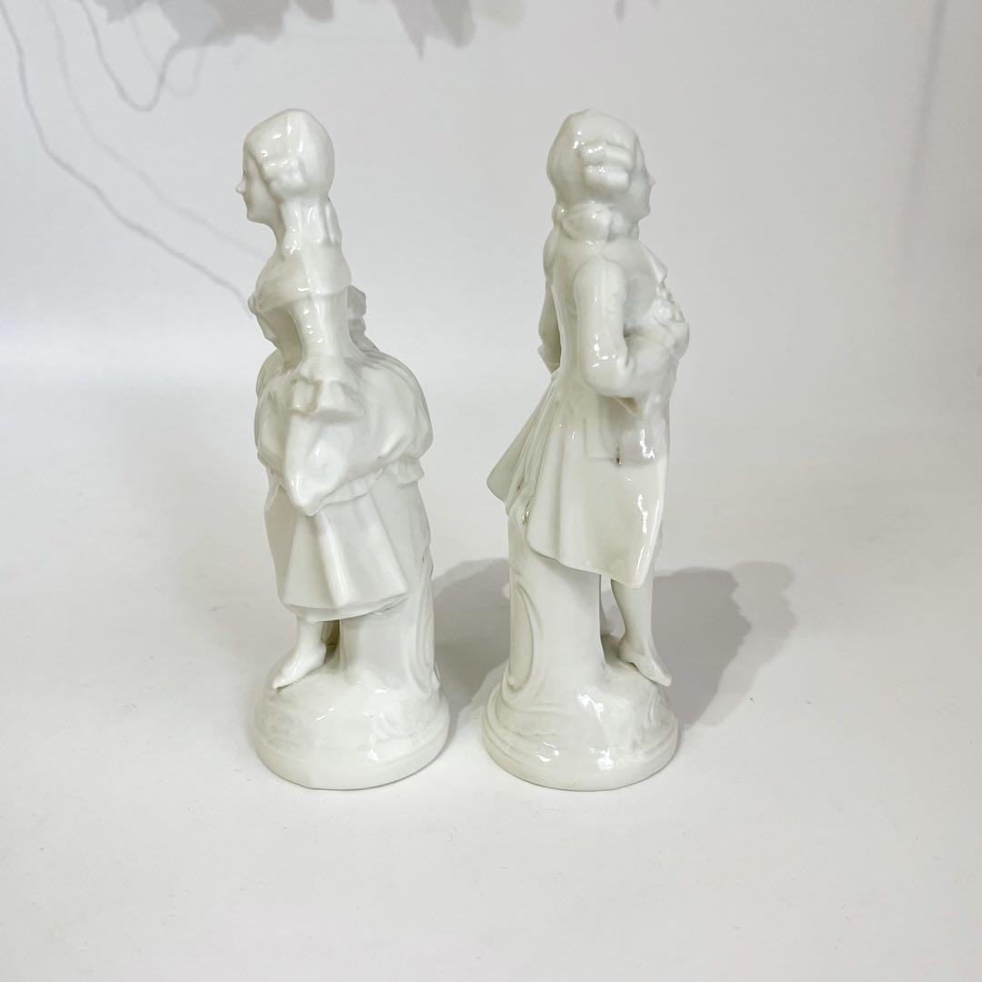 カポディモンテスタイル　貴族の男女　フィギュリン　一対