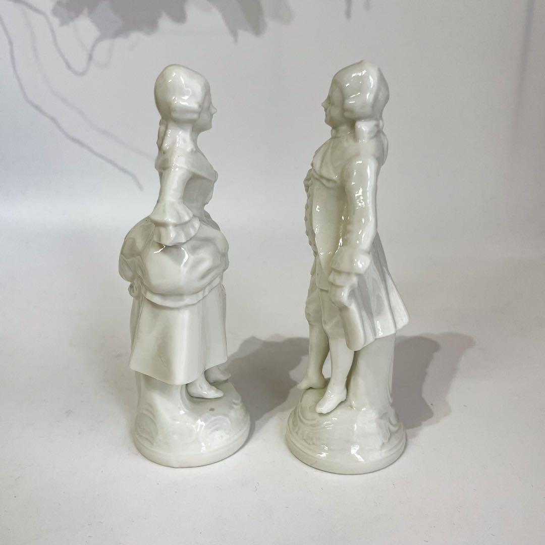 カポディモンテスタイル　貴族の男女　フィギュリン　一対