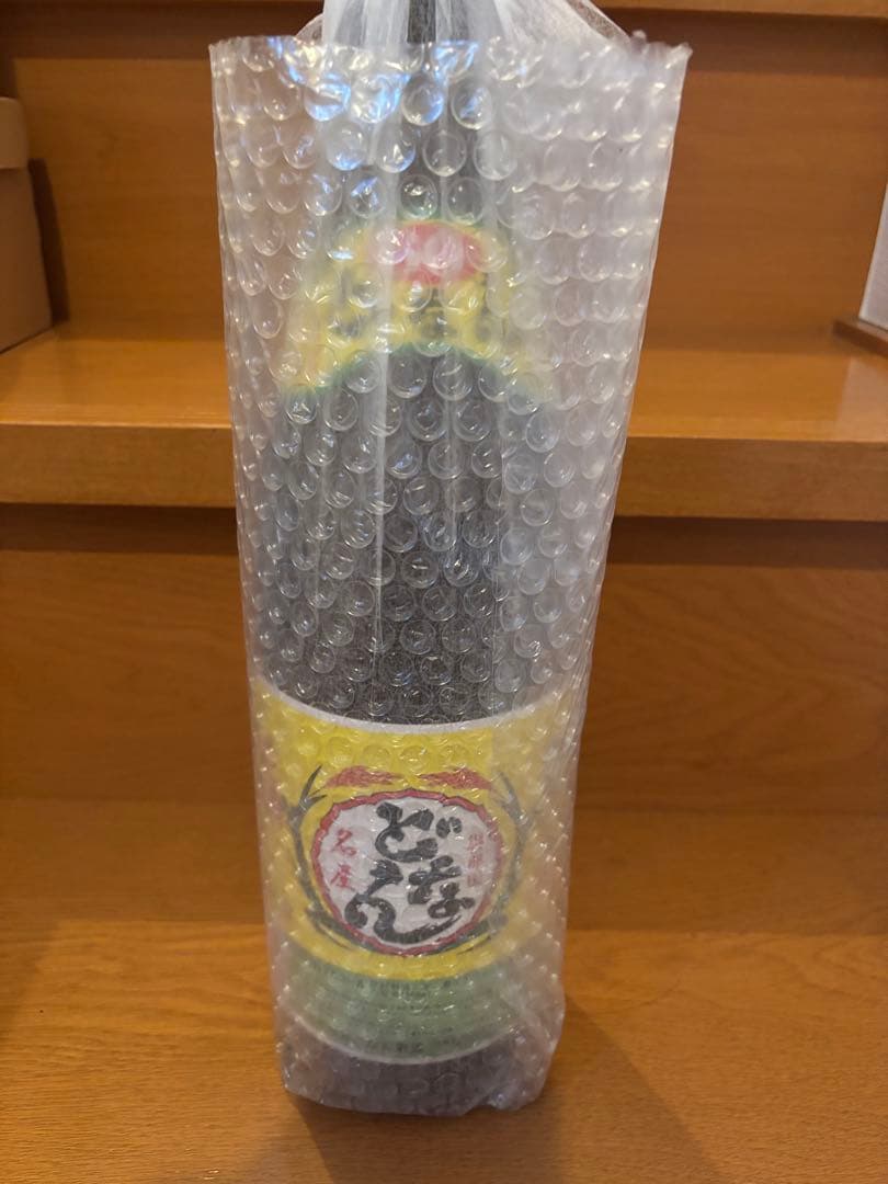 与那国島の幻の泡盛・花酒、どなん 60度 1800ml です。