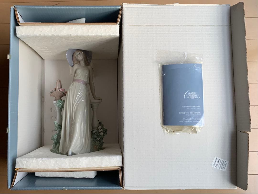 新品未使用　LLADRÓ リヤドロ　輝く時