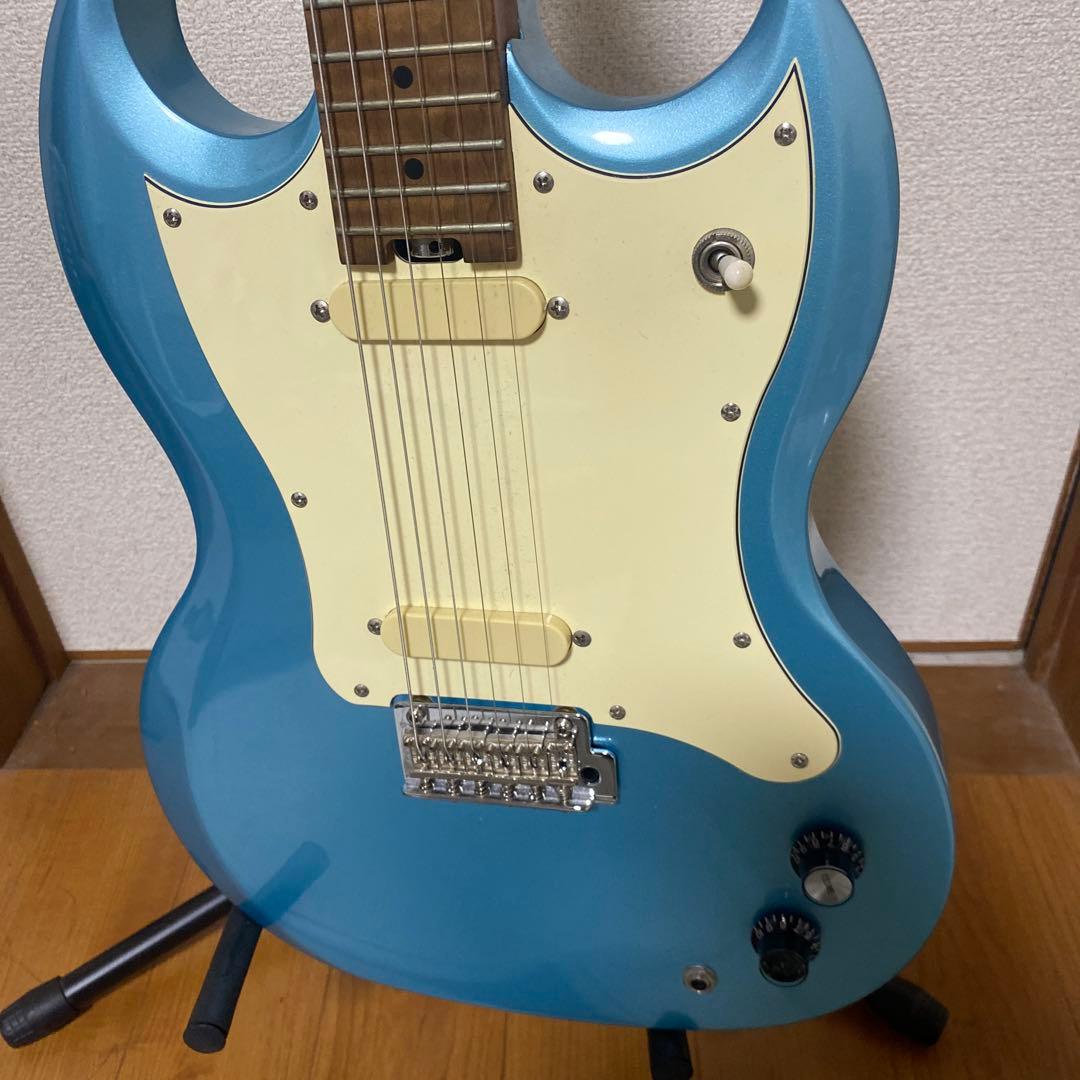 Bacchus Global Series エレキギター 水色