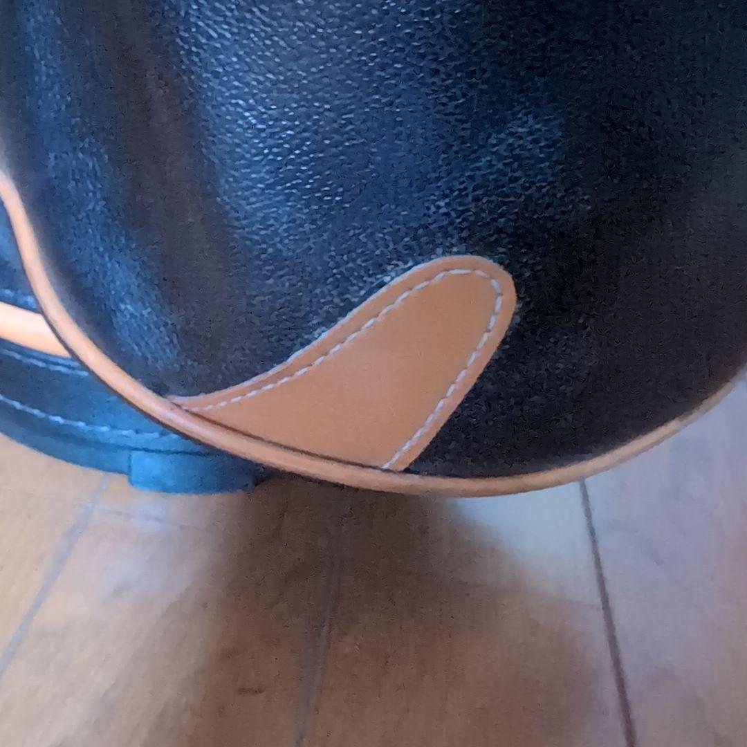 トラサルディ…ゴルフバッグ・キャディバッグ 黒と茶色