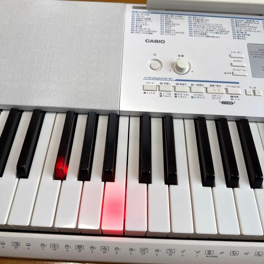 CASIO キーボード LK222 カシオ 光ナビゲーションキーボード