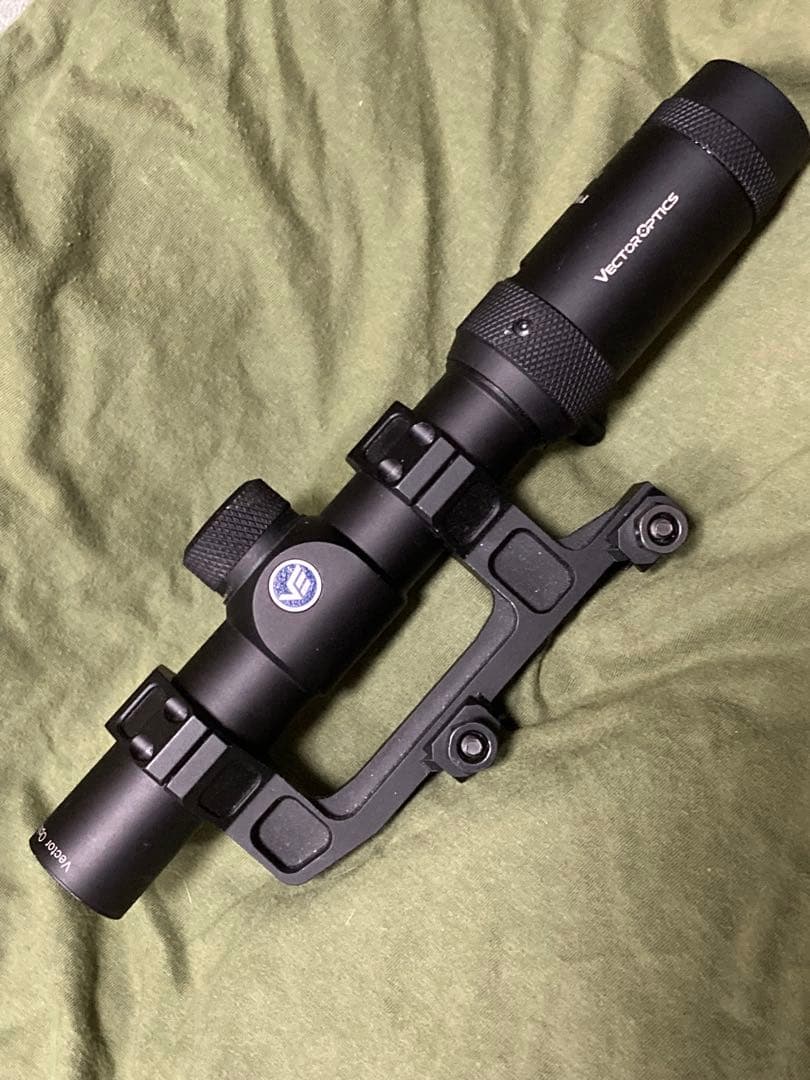 買*門様 Vector Optics スコープ 1-4×24 GEISSELE