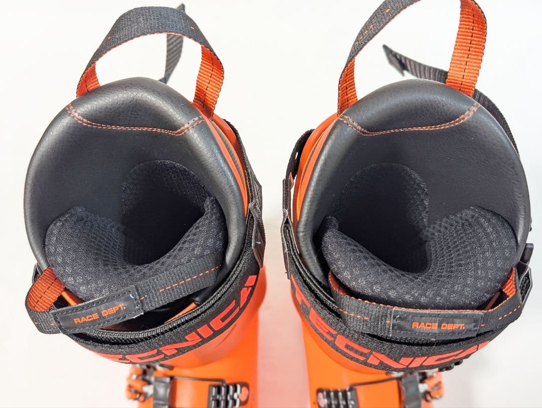 TECNICA テクニカ FIREBIRD R110 スキーブーツ