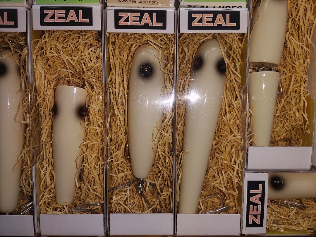 zealズイール アマゾン、BIG、5/8色々AB15個セット！ケース付き！