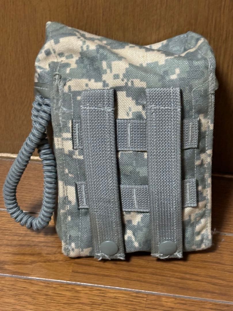米軍放出品　実物　希少　未使用品 ファーストエイド キット セット 中身入り