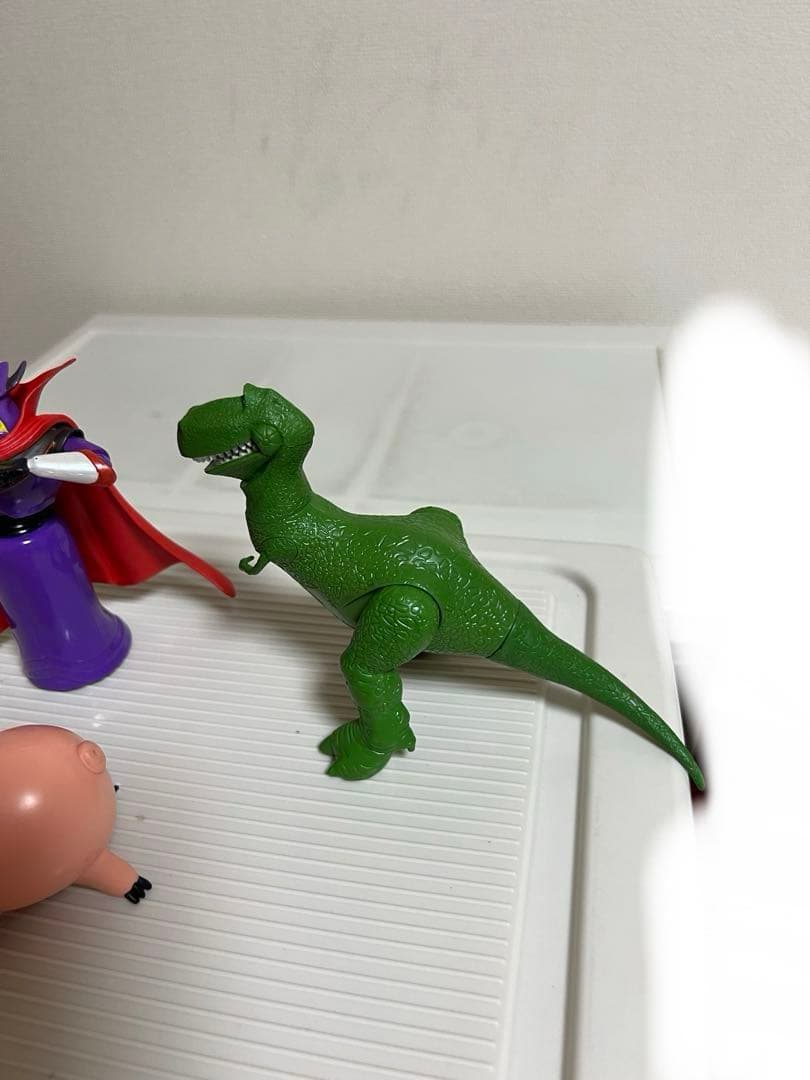 トイストーリーフィギュアセット（ハム、ブルズアイ、ザーグ、レックス）（マテル製）