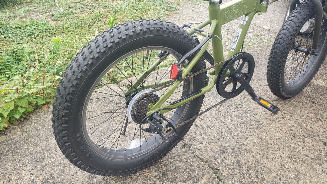 キャプテンスタッグ　20インチ　折りたたみ自転車　ワイルダー　極太タイヤ