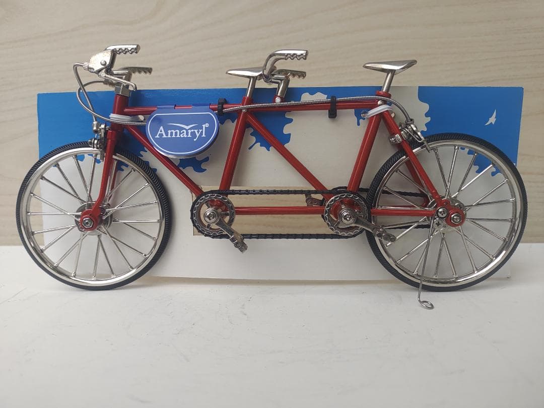 細密な金属製　ミニチュア　タンデム自転車