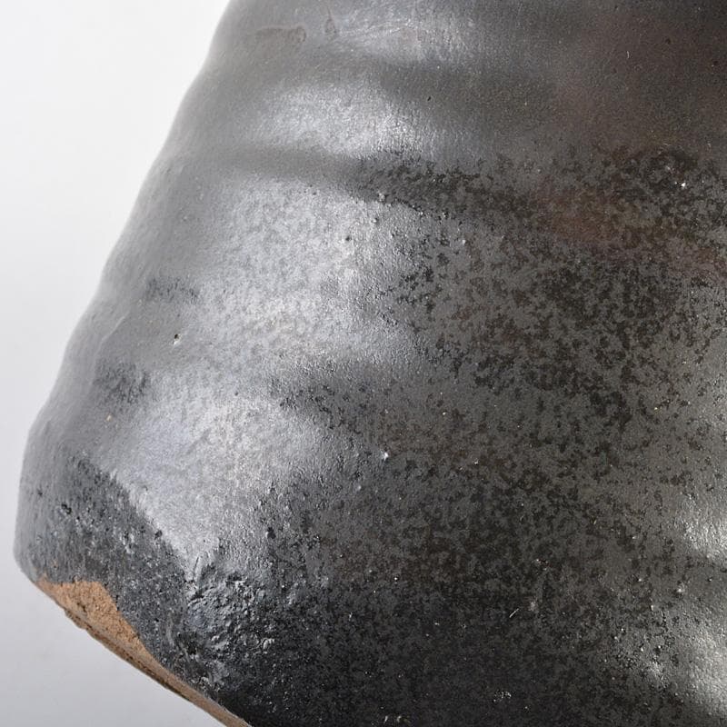 クレヨン7色　茶道具　瀬戸焼　瀬戸黒葵紋印　茶碗　時代箱付　M　R6810