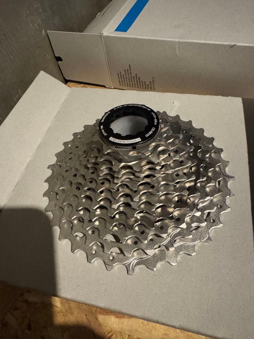 Shimano CS-M8101 11-34t 12s スプロケット