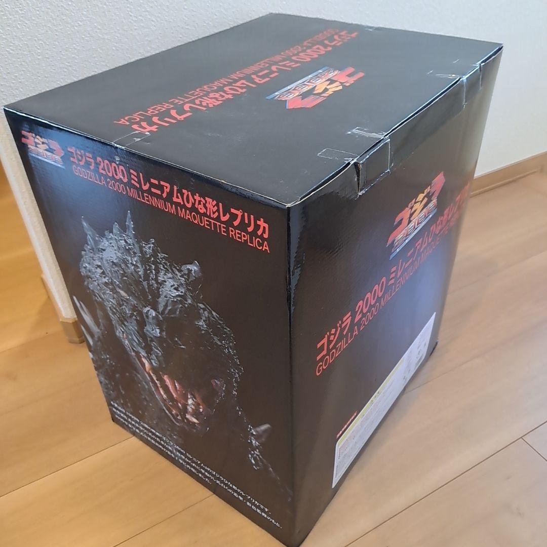 世界500体限定！ エクスプラスRMCゴジラ 2000 ミレニアムひな形レプリカ