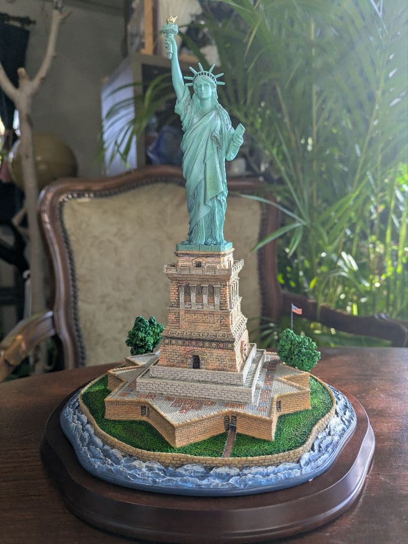 希少 公式限定品！美しい 自由の女神 像 証明書付 アメリカ