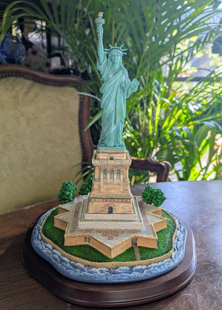 希少 公式限定品！美しい 自由の女神 像 証明書付 アメリカ