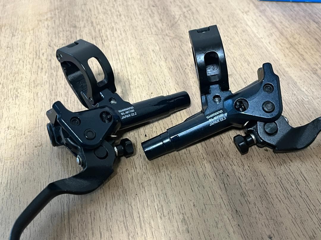 SHIMANO BL-M4100 ブレーキレバー 他MTBブレーキ多数オマケ付