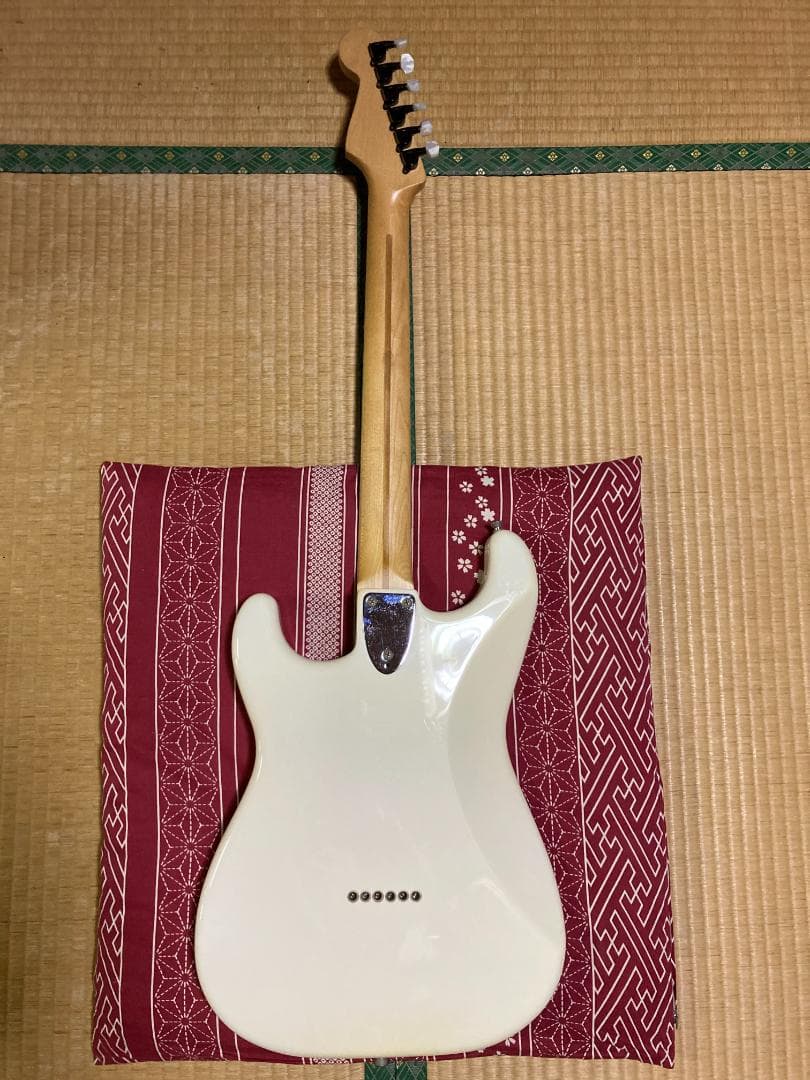 エレキギター ホワイト シングルコイル