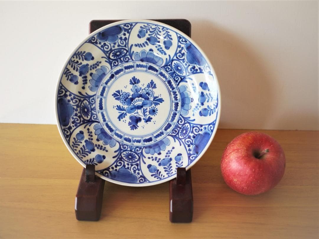 ロイヤルデルフト　花唐草絵飾皿　芙蓉手　青花染付　ファイアンス　伊万里焼