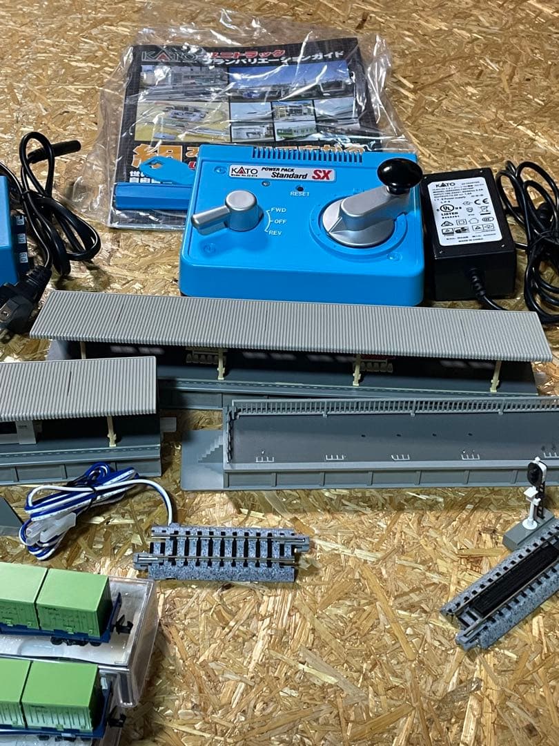 Nゲージ KATOレールセット DE10 貨物　信号機セット