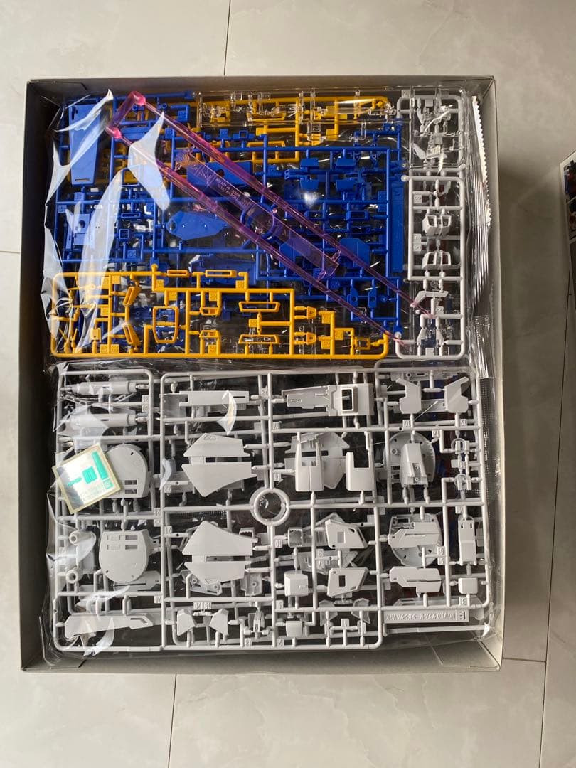 MG 1/100 ダブルゼータガンダム Ver.Ka 【新品・未組立】ガンプラ