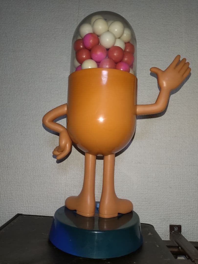 Mr. Contac ディスプレイ人形