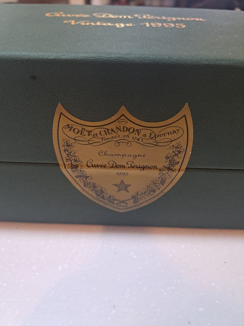ドン・ペリニヨン　ヴィンテージ　1995年　未開封　古酒　希少