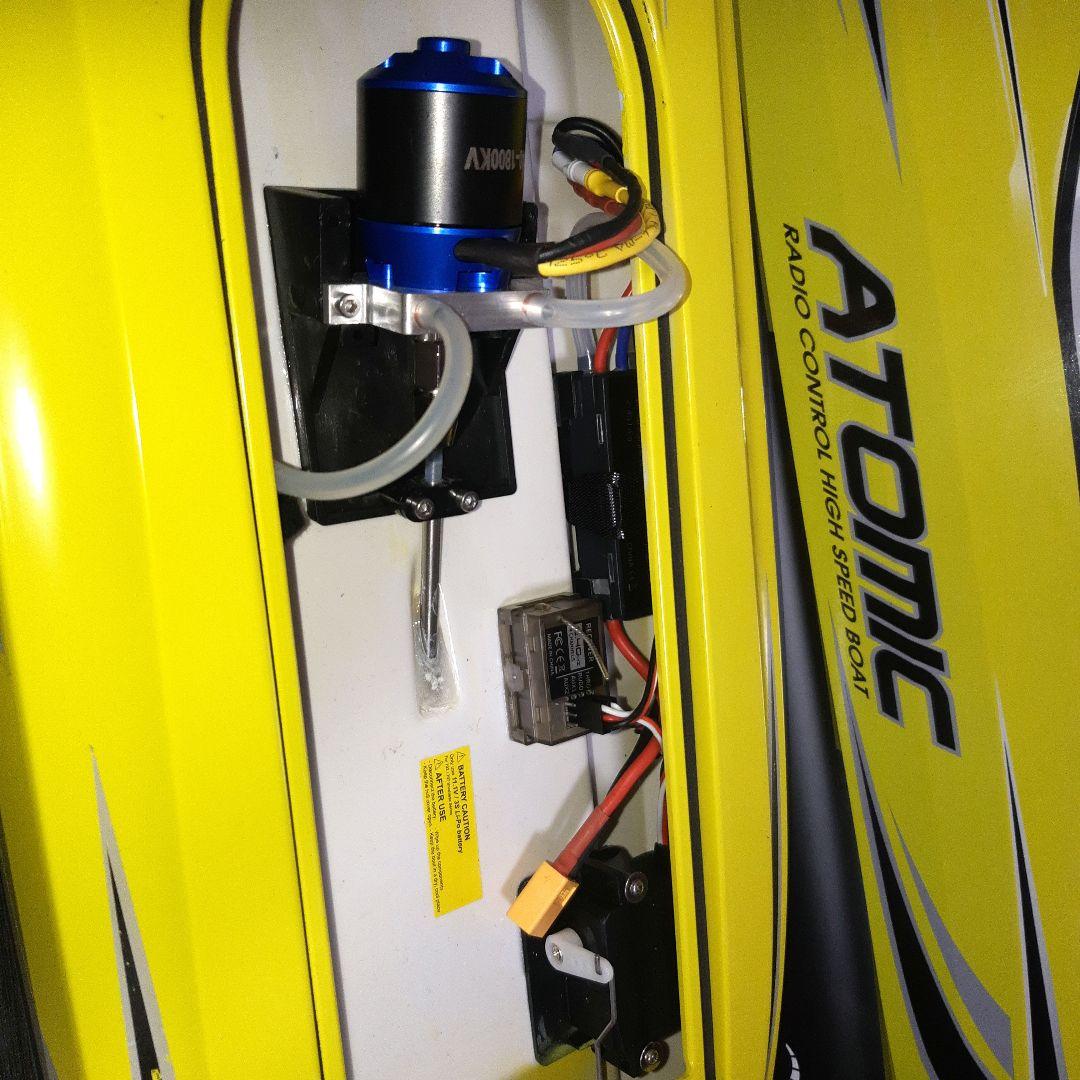 masaです　3S ブラシレスATOMIC RTR ラジコンボート 02