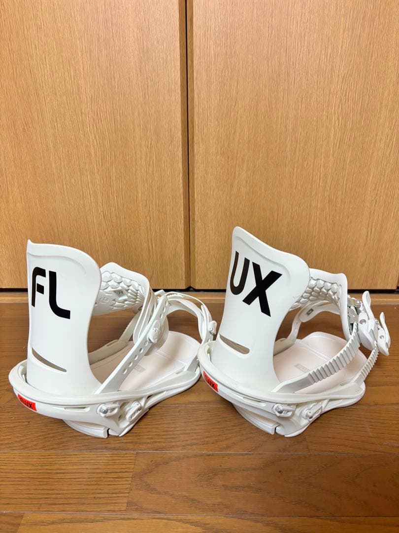 FLUX フラックス ホワイト ビンディング 白