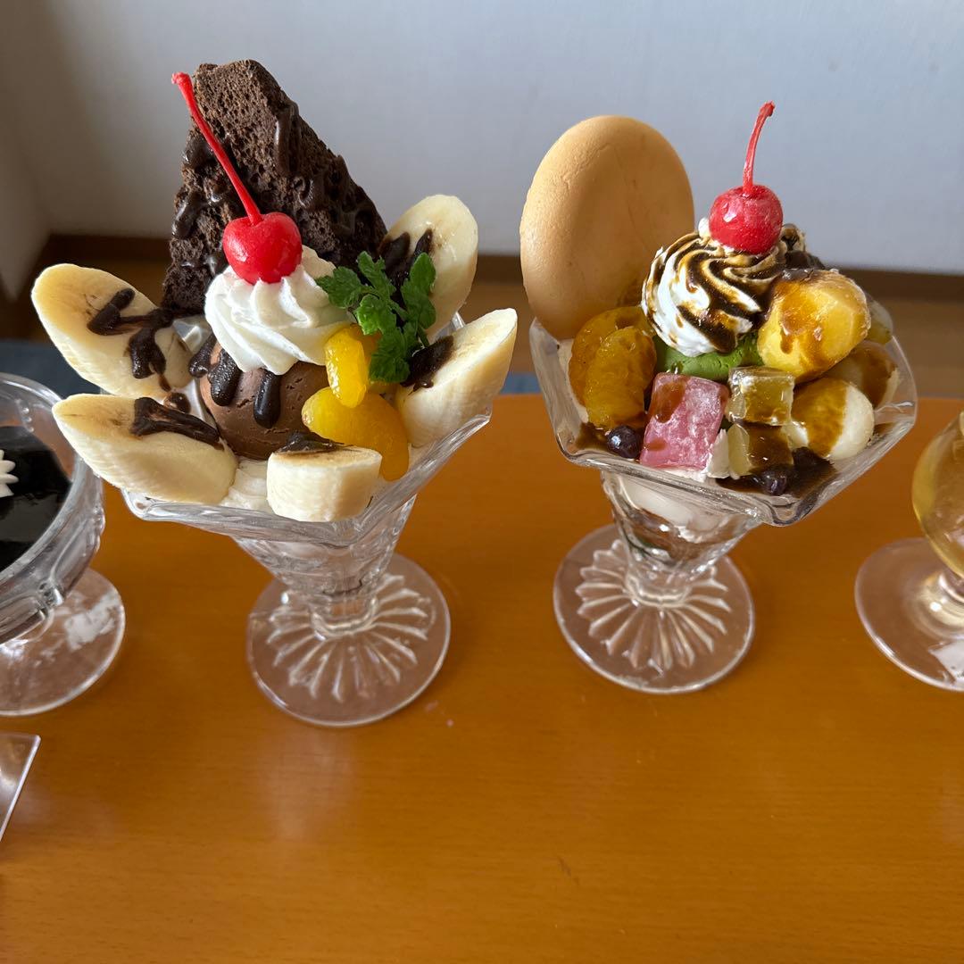 洋食店メニュー商品ケース　　 (実物大)食品サンプルセット￼