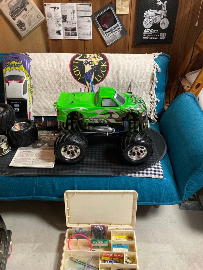 専用　MEGA FORSE 1/8エンジンカー　ビッグフット　モンスタートラック