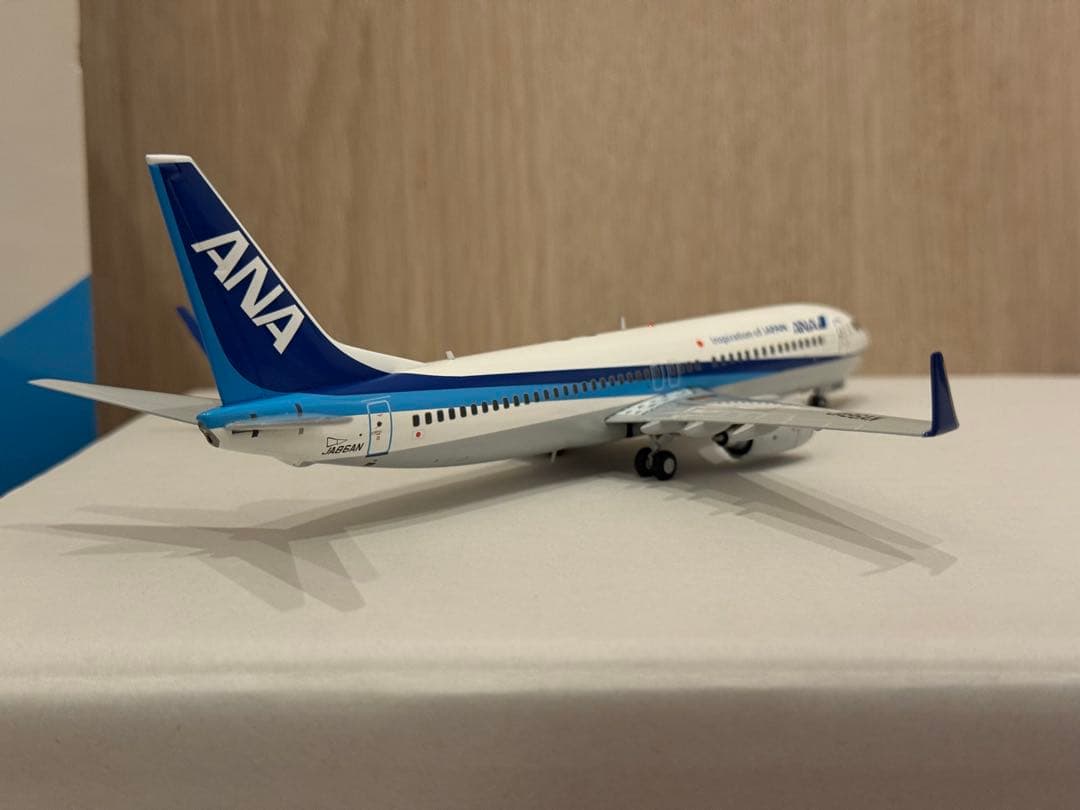 そ*う様 超レア！ANA B737-800 1/200 JA86AN IOJ 後