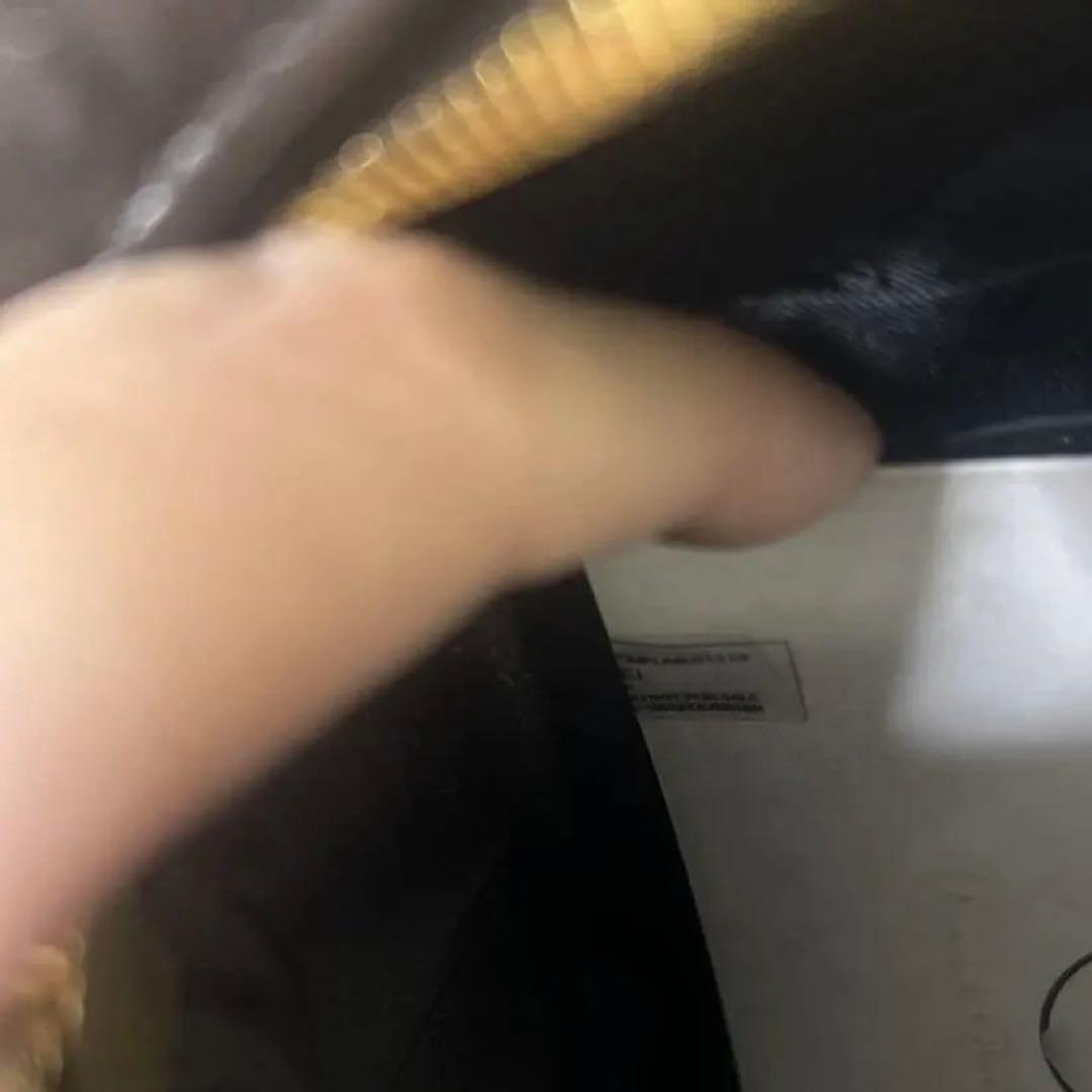 シャネルノベルティブラックレザーショルダーバッグ