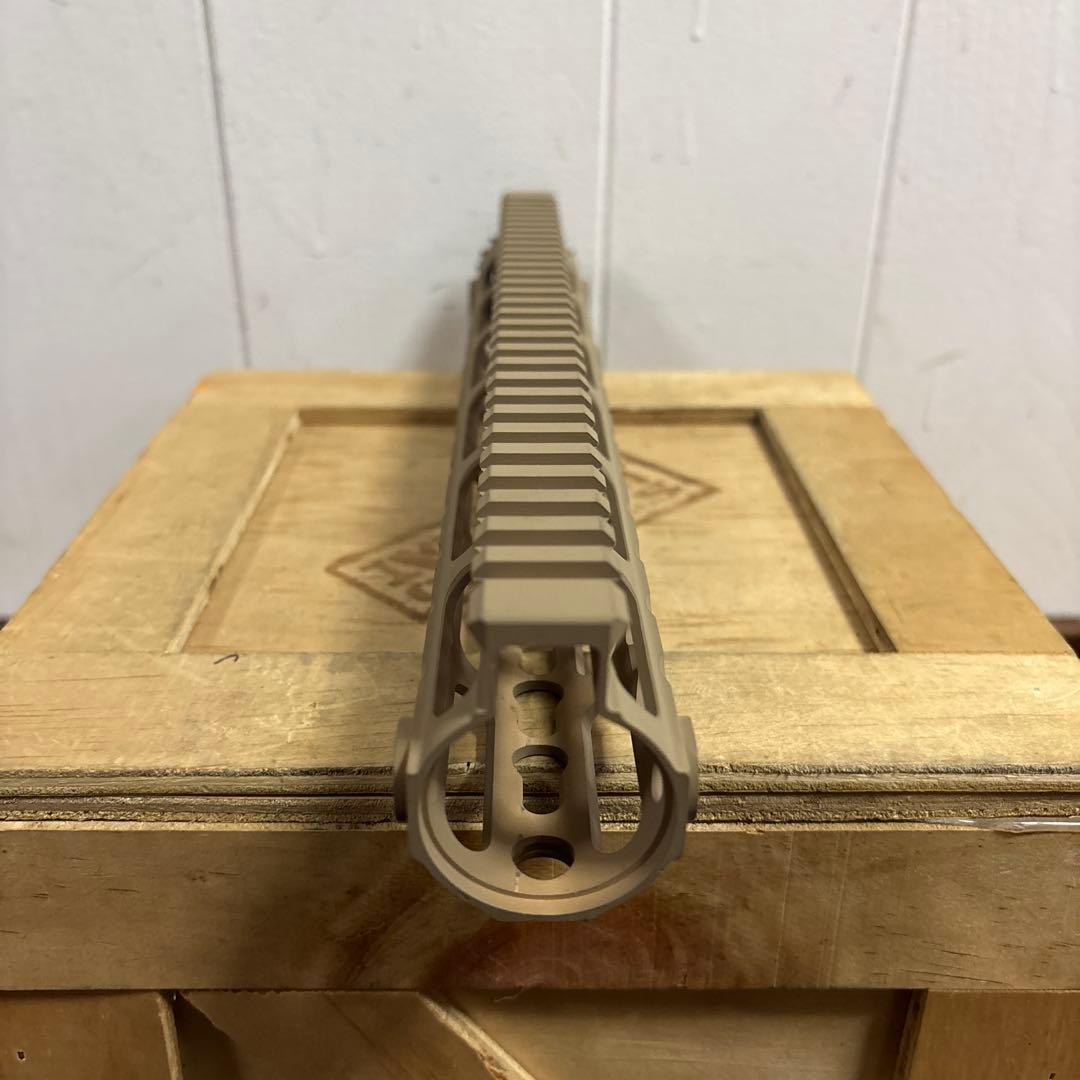 未使用　米軍放出品　実物　MIDWEST 12inch ハンドガード　M4M16