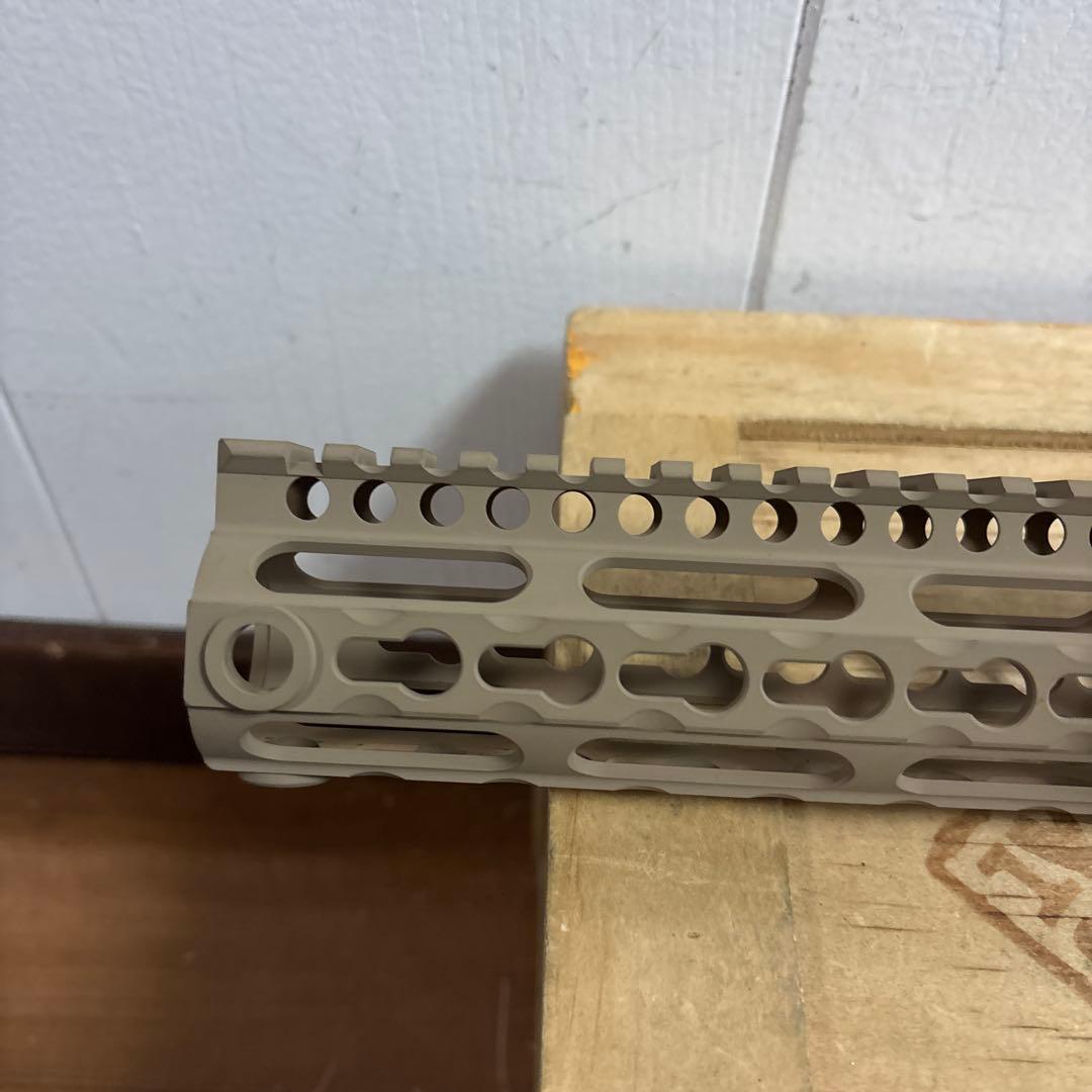 未使用　米軍放出品　実物　MIDWEST 12inch ハンドガード　M4M16