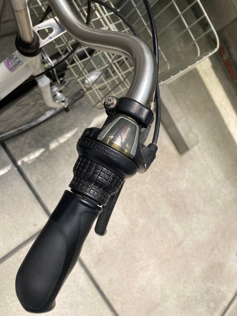 兵庫県引き取り限定　あさひ　トラッドラインW 27インチ 6段変速 オートライト