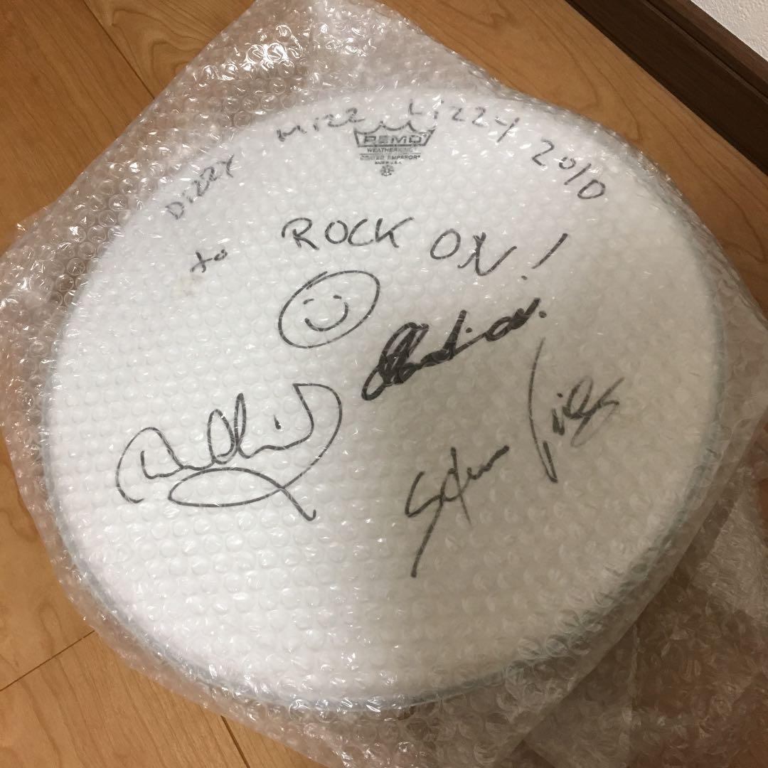 dizzy mizz lizzy サイン入りドラムヘッド fm802当選品