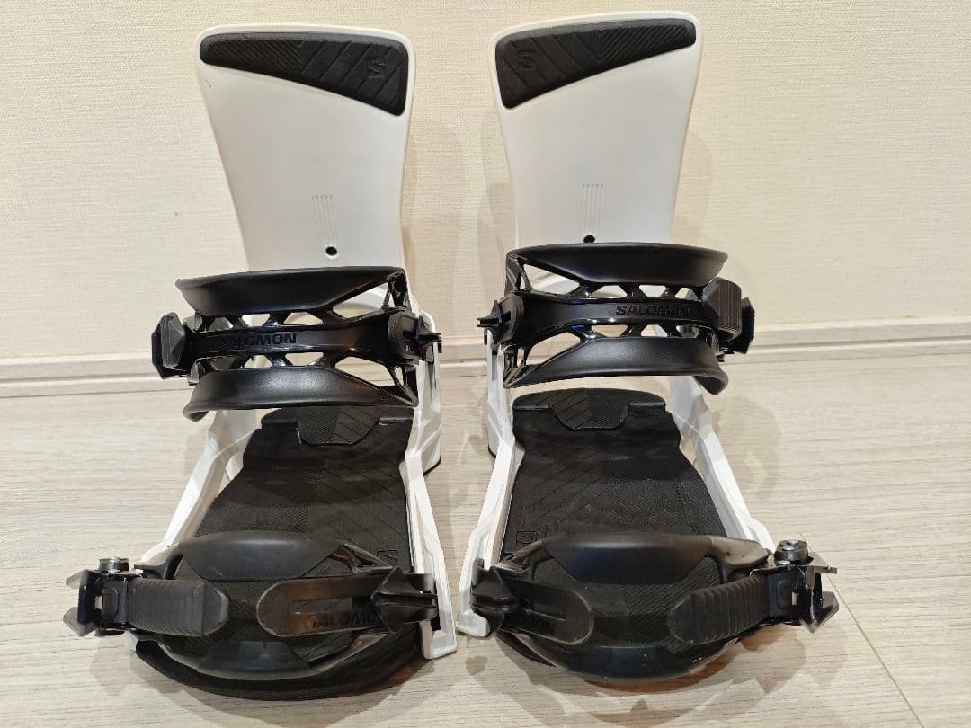 SALOMON RHYTHM Mスノーボードバインディング　ビンディング