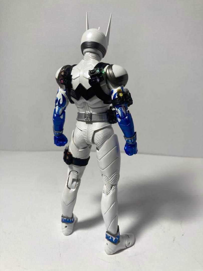 S.H.フィギュアーツ 真骨彫　仮面ライダー　エターナル　仮面ライダーW