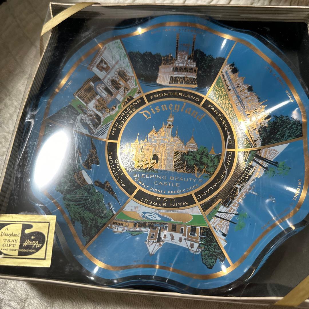 ディズニーグッズ　コレクション　食器　お皿　陶器